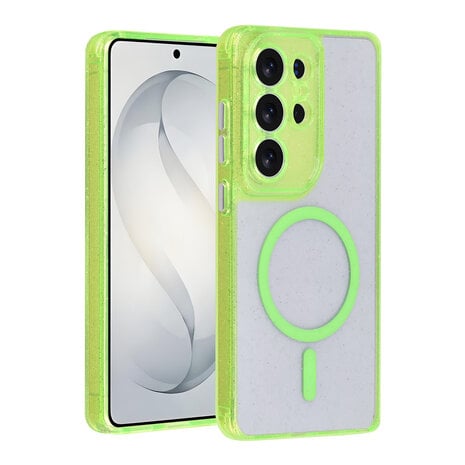 Dit is een backcover voor een smartphone met een ingebouwde magnetische ring voor draadloos opladen. Het hoofddoel is het beschermen van de achterkant van de telefoon en het zorgen voor een stabiele pasvorm op een draadloze lader. De case heeft een matte witte achterzijde met een opvallende neongroene rand en camerauitsparing, gemaakt van stevig maar licht kunststof. Dankzij de felle kleur en het subtiele reliëf voelt hij robuust en toch slank aan. Je klikt hem eenvoudig om je toestel voordat je gaat werken, reizen of thuis ontspannen en legt hem daarna probleemloos op een magnetische oplader. Deze cover is ideaal voor mensen die vaak draadloos opladen en onderweg of op kantoor een degelijke bescherming willen zonder extra volume. Hij onderscheidt zich door de extra dunne constructie, de geïntegreerde magneetring voor perfecte uitlijning en de frisse neonaccenten voor een unieke uitstraling.